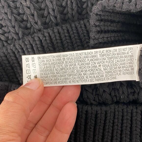 Forever 21 Black Ribbed Knit Sweater Size Small‎ Cozy Stylish 100% 493 - Picture 3 of 9